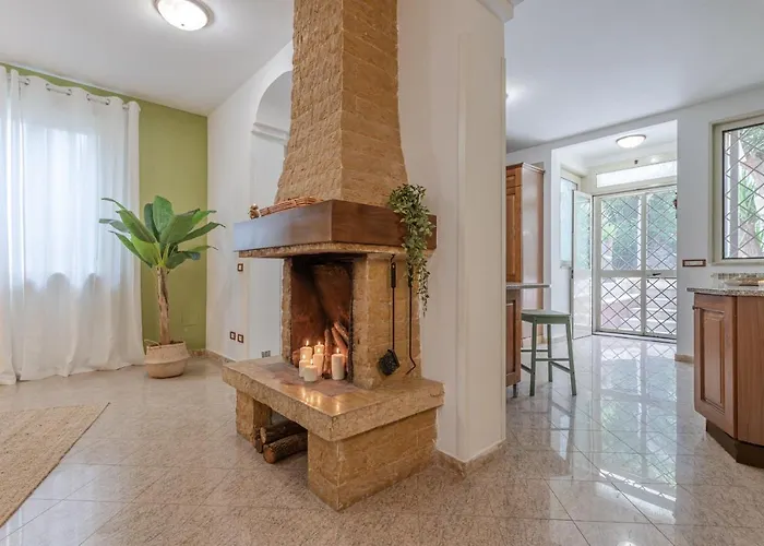 Bbhome Domus Aquae Inside Of Appia Antica Park Villa *