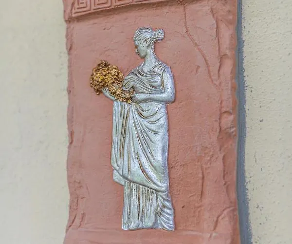 Bbhome Domus Aquae Inside Of Appia Antica Park * Roma