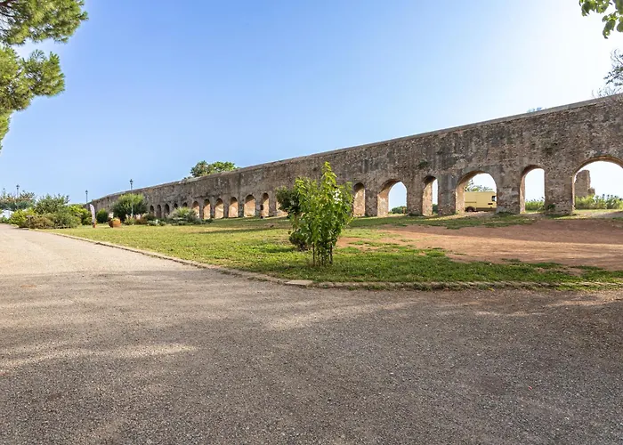 Villa Bbhome Domus Aquae Inside Of Appia Antica Park *