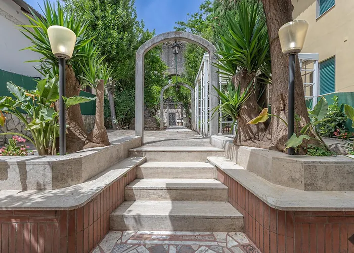 Villa Bbhome Domus Aquae Inside Of Appia Antica Park